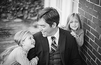dr. stong with his two daughters